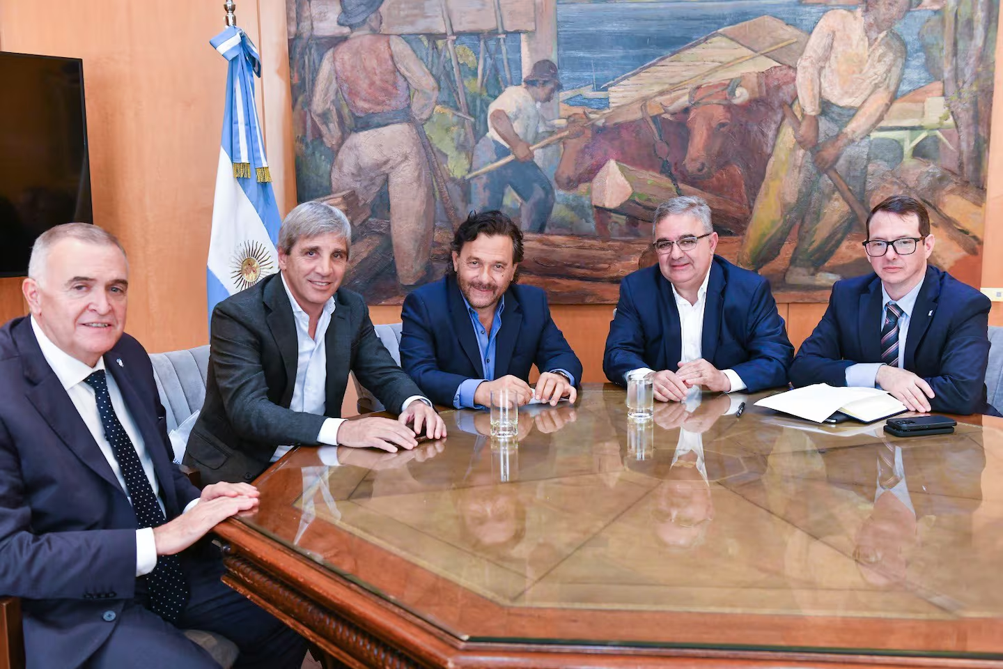 Javier Milei se reunió con gobernadores del norte: reconocimiento y pedidos de respaldo en el Congreso